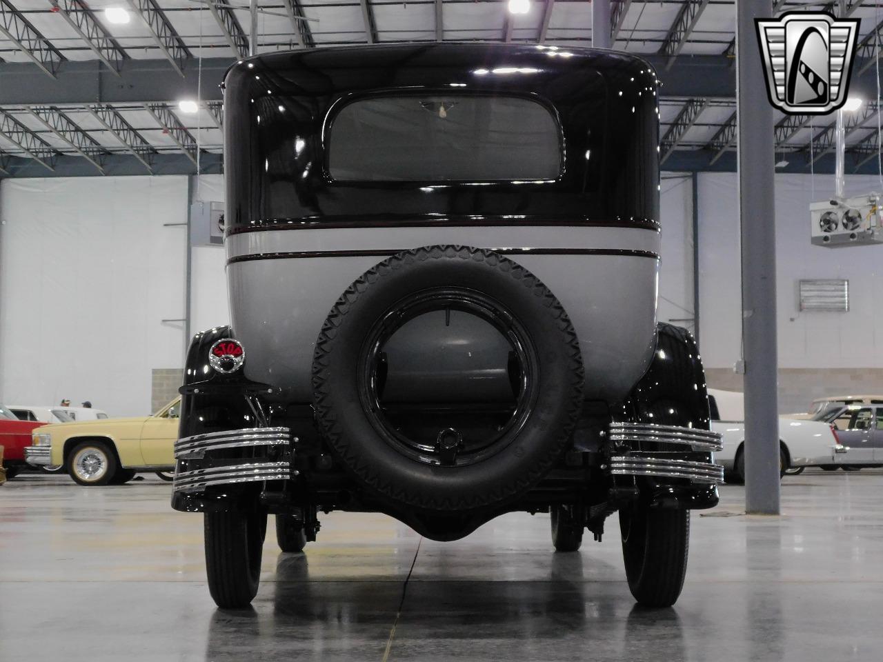 1928 Studebaker Dictator