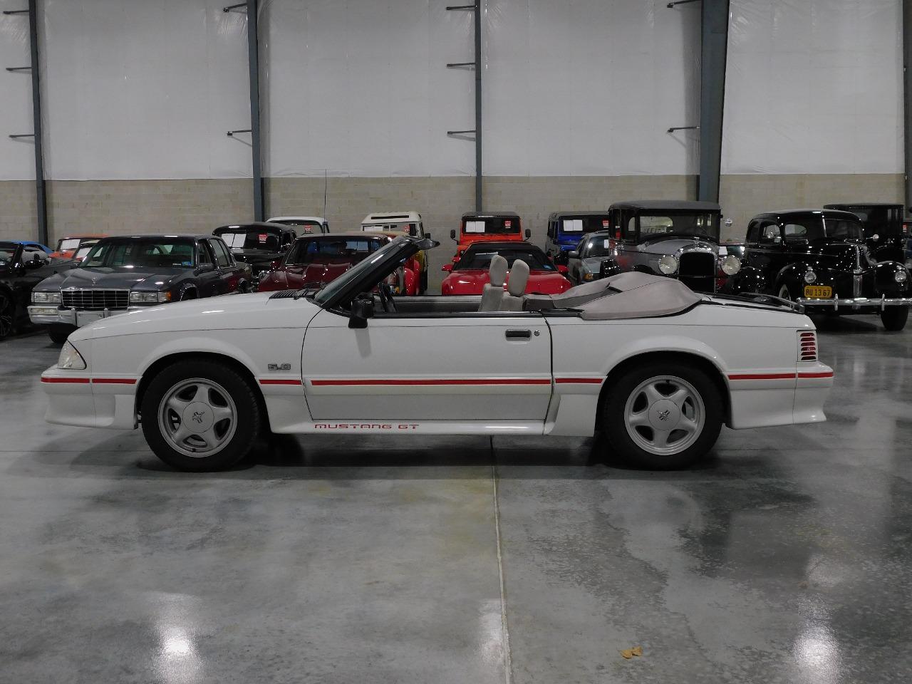 1990 Ford Mustang