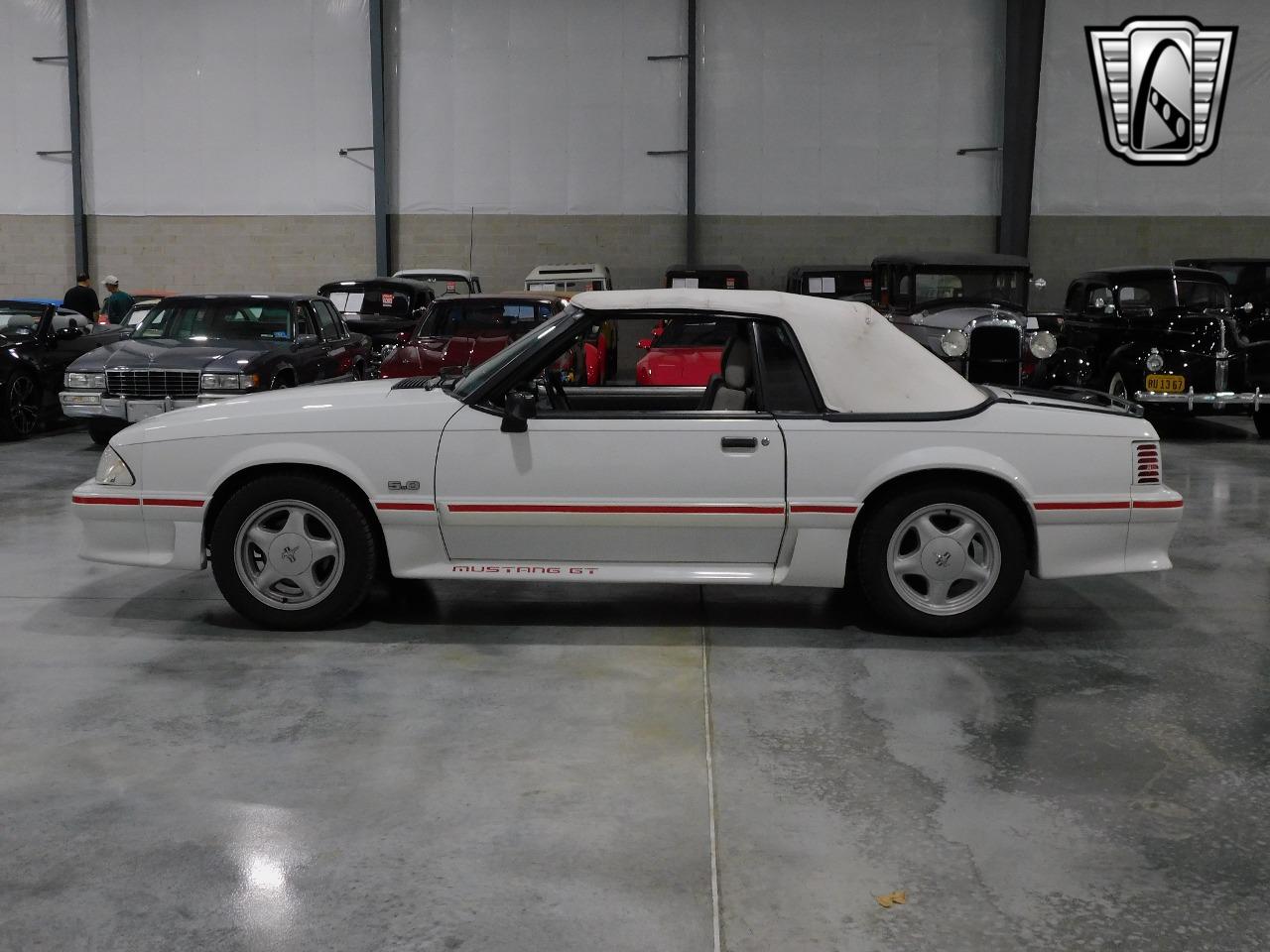 1990 Ford Mustang