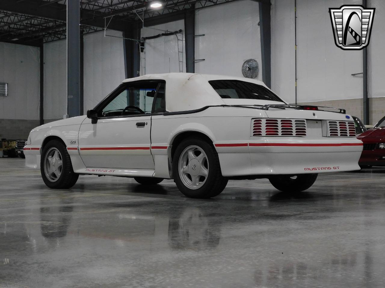 1990 Ford Mustang