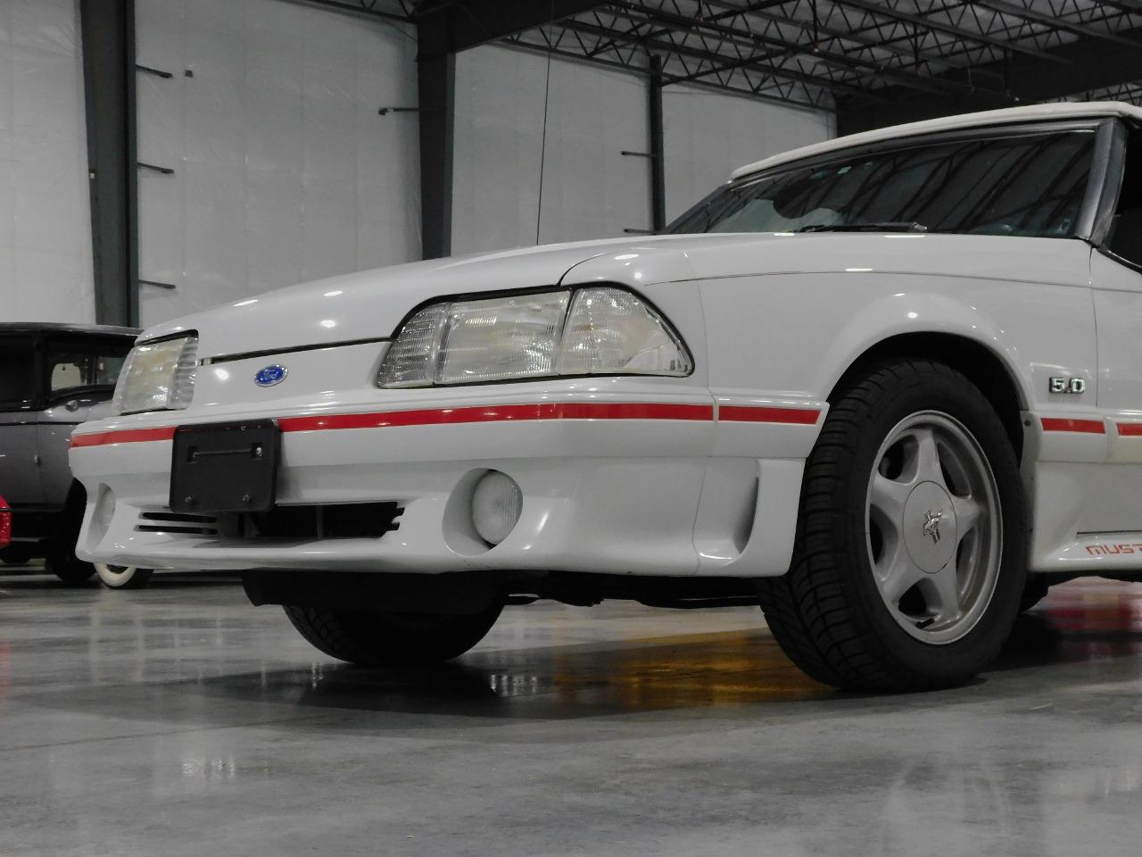 1990 Ford Mustang