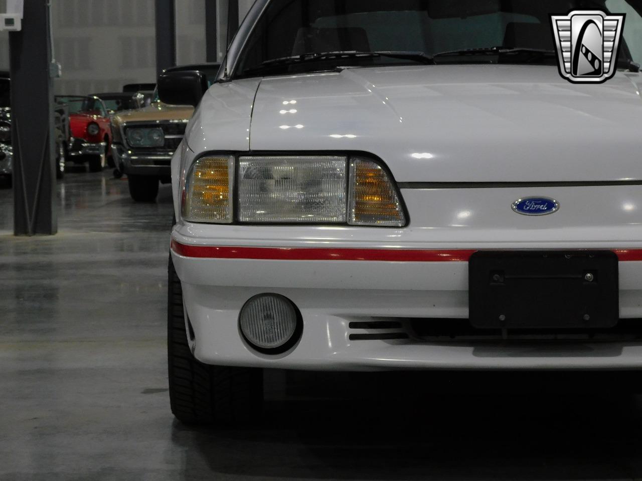 1990 Ford Mustang