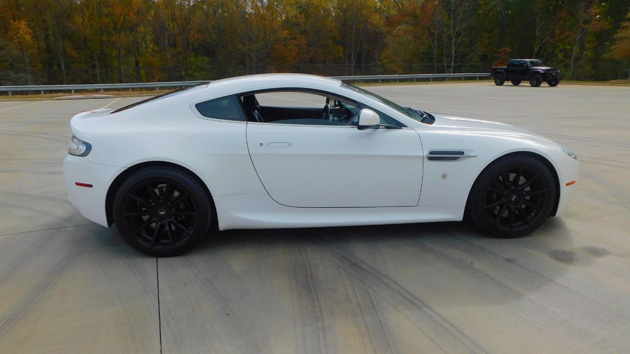 2011 Aston Martin Vantage