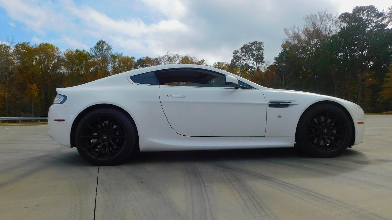 2011 Aston Martin Vantage