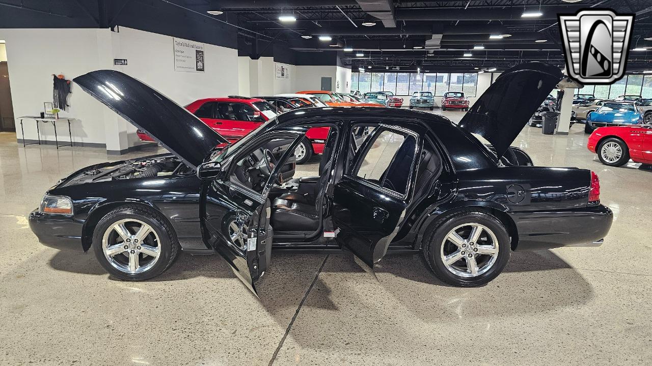 2004 Mercury Marauder