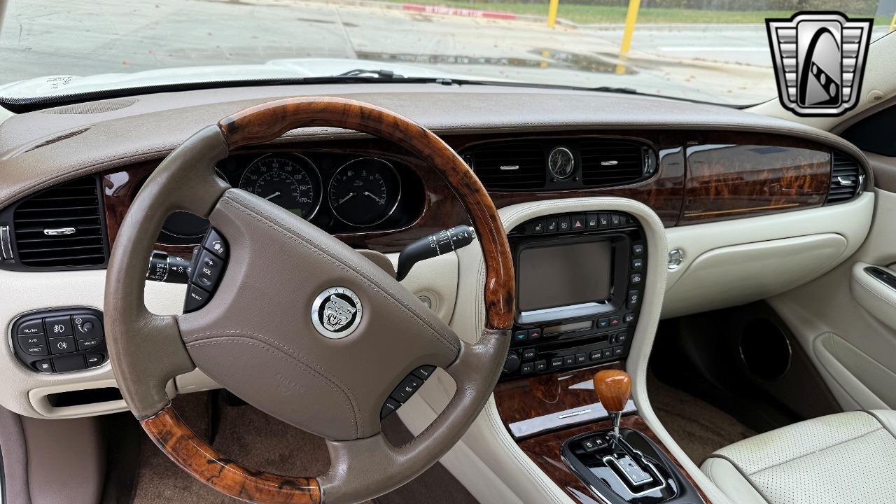 2008 Jaguar XJ