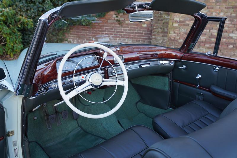 1958 Mercedes - Benz 220 S Convertible