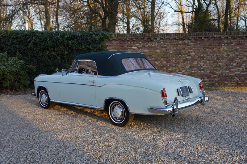 1958 Mercedes - Benz 220 S Convertible