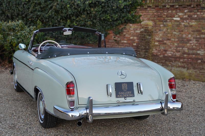 1958 Mercedes - Benz 220 S Convertible