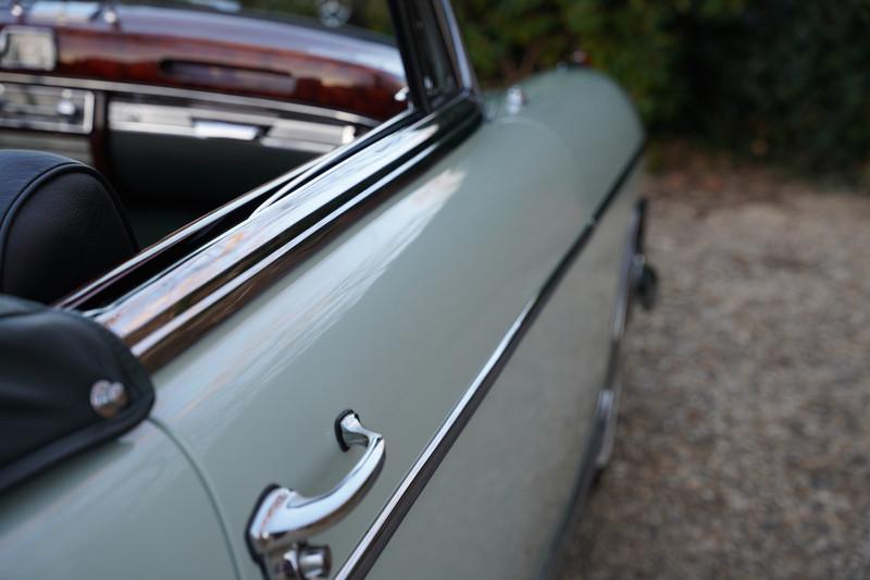 1958 Mercedes - Benz 220 S Convertible