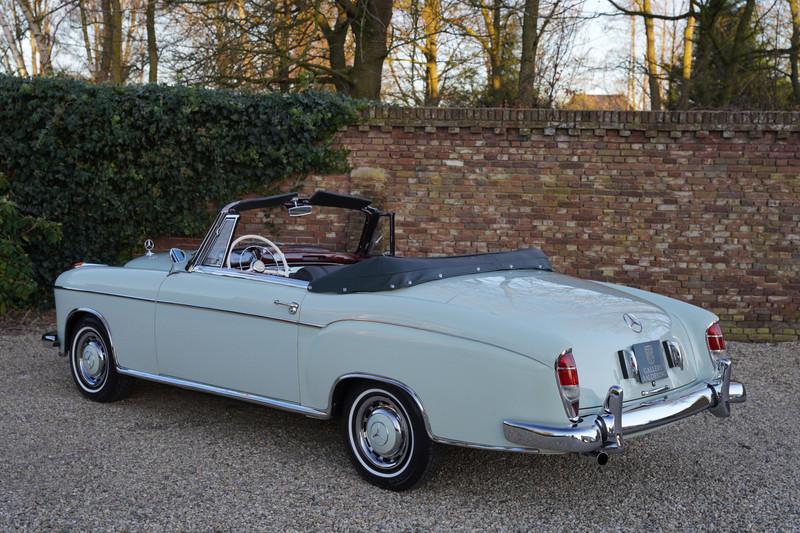 1958 Mercedes - Benz 220 S Convertible