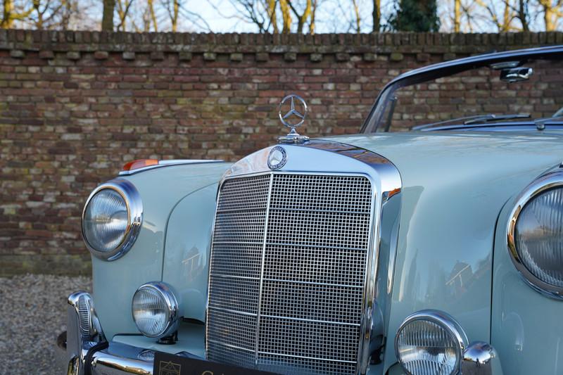 1958 Mercedes - Benz 220 S Convertible