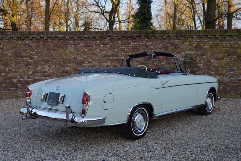 1958 Mercedes - Benz 220 S Convertible