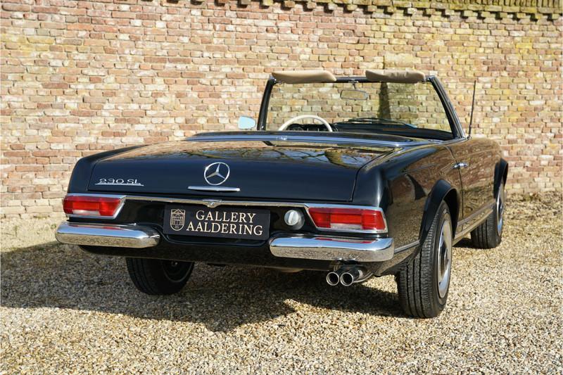 1966 Mercedes - Benz SL 230 Pagode