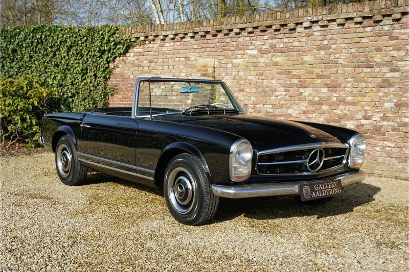 1966 Mercedes - Benz SL 230 Pagode