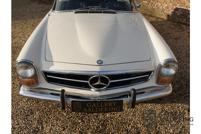 1970 Mercedes - Benz SL 280 Pagode