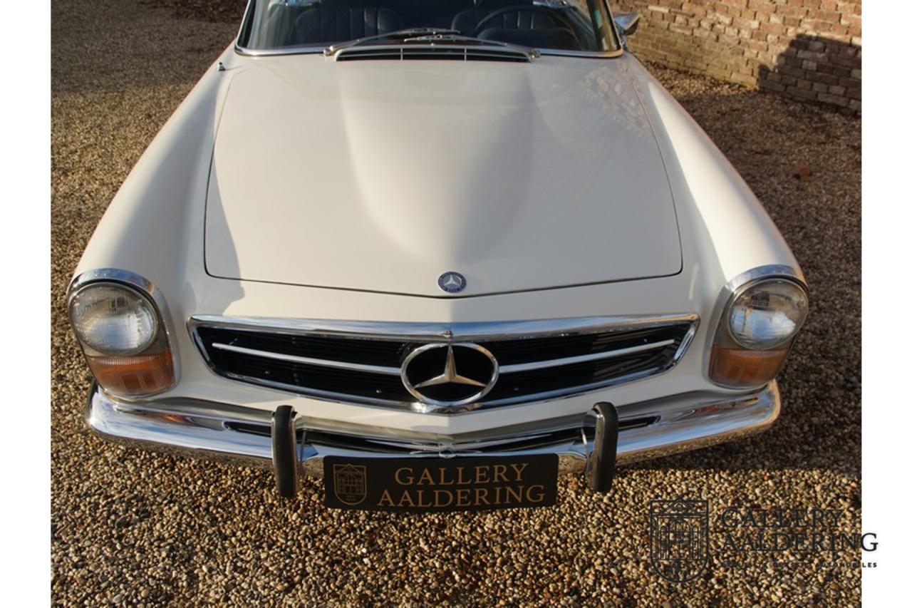 1970 Mercedes - Benz SL 280 Pagode