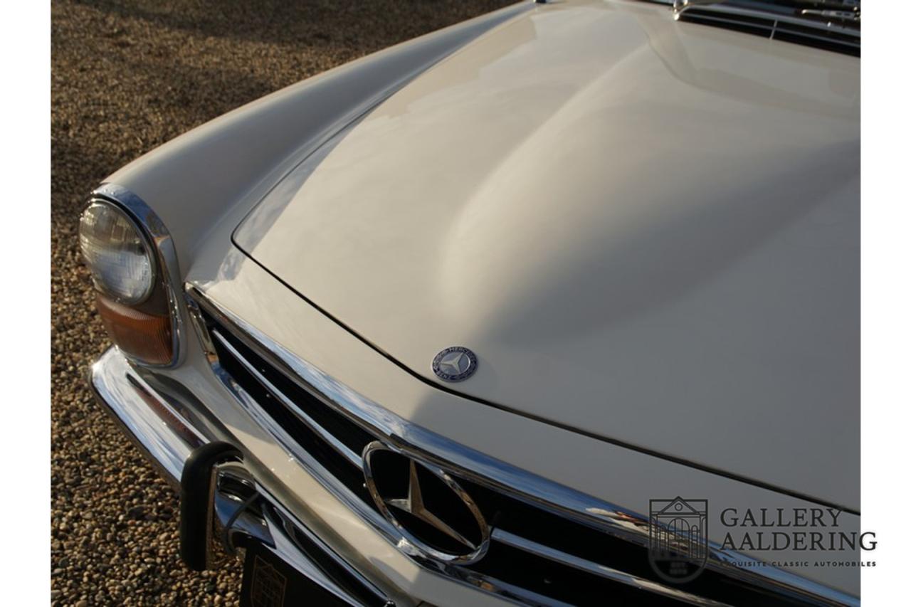 1970 Mercedes - Benz SL 280 Pagode