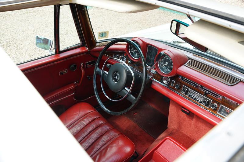 1970 Mercedes - Benz 280 SE 3.5 W111