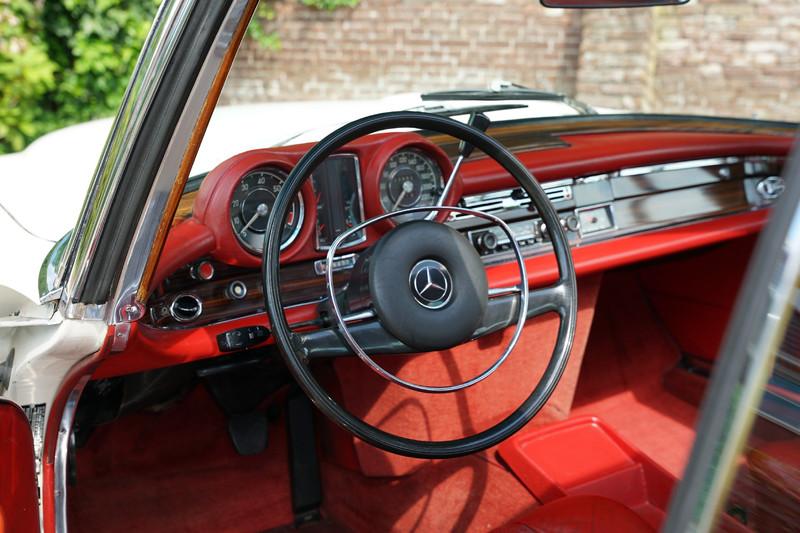 1970 Mercedes - Benz 280 SE 3.5 W111