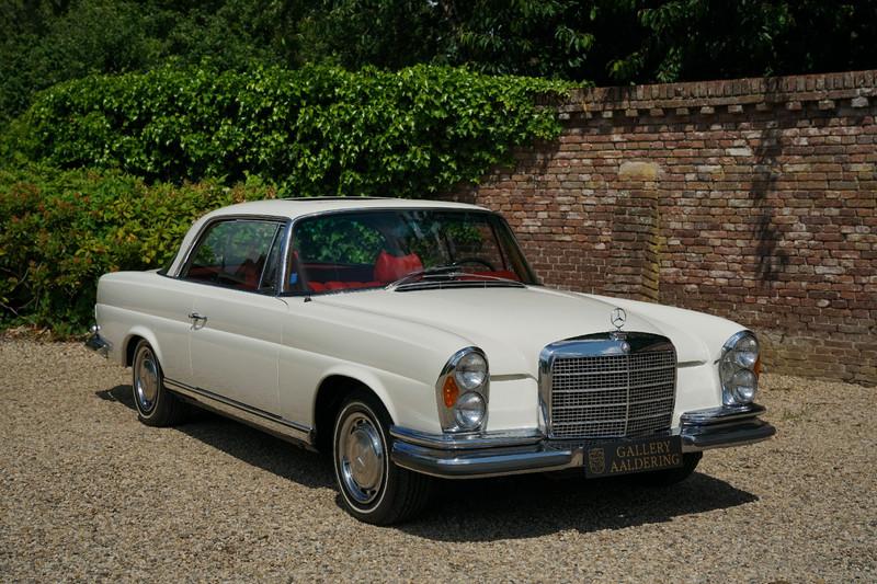 1970 Mercedes - Benz 280 SE 3.5 W111