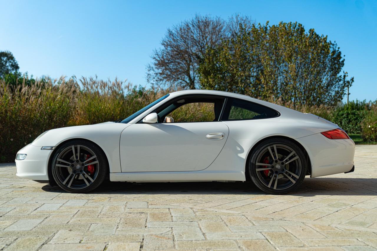 2007 Porsche 997 (911) CARRERA