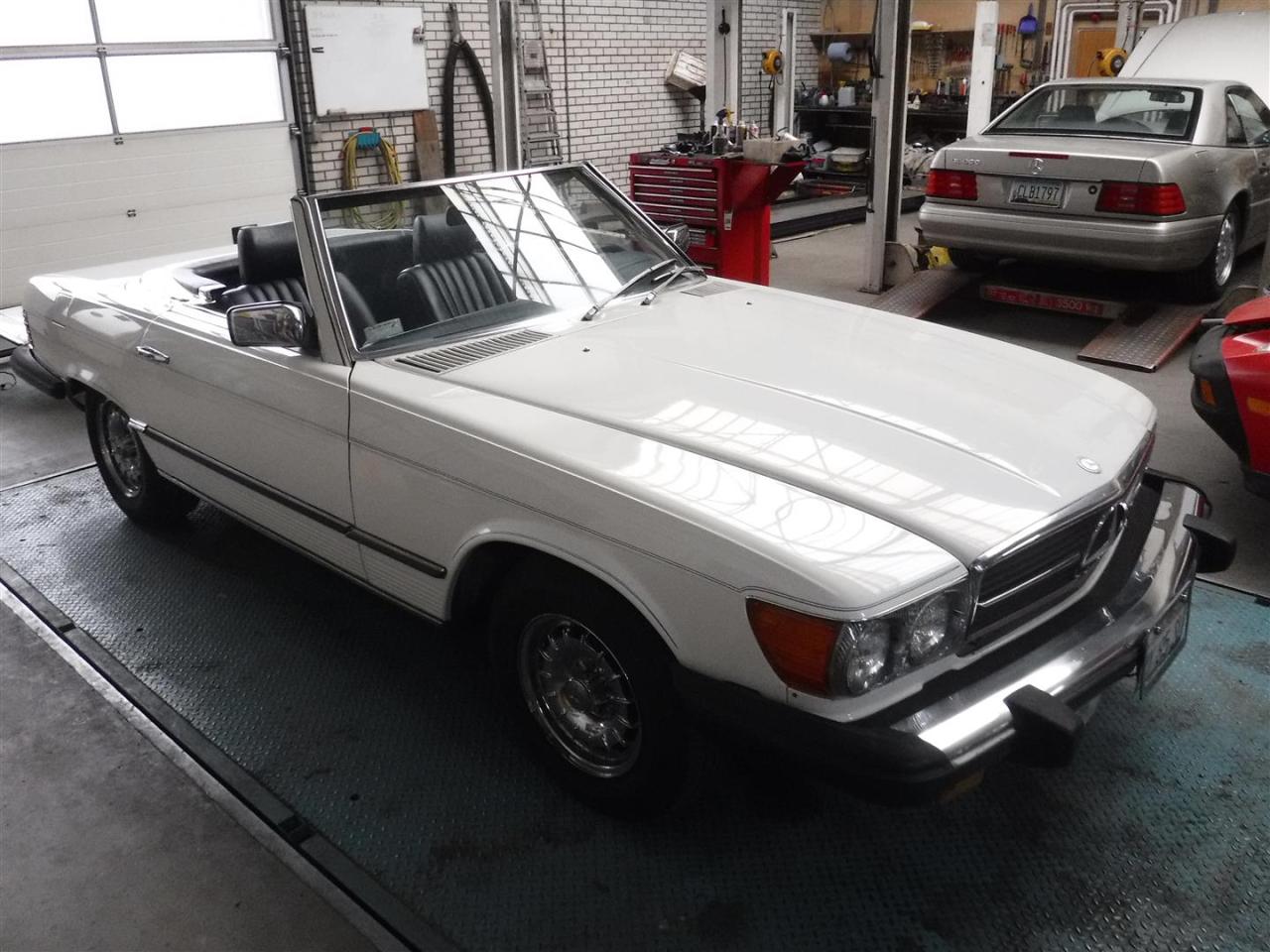 1984 Mercedes - Benz 380SL Roadster 15033