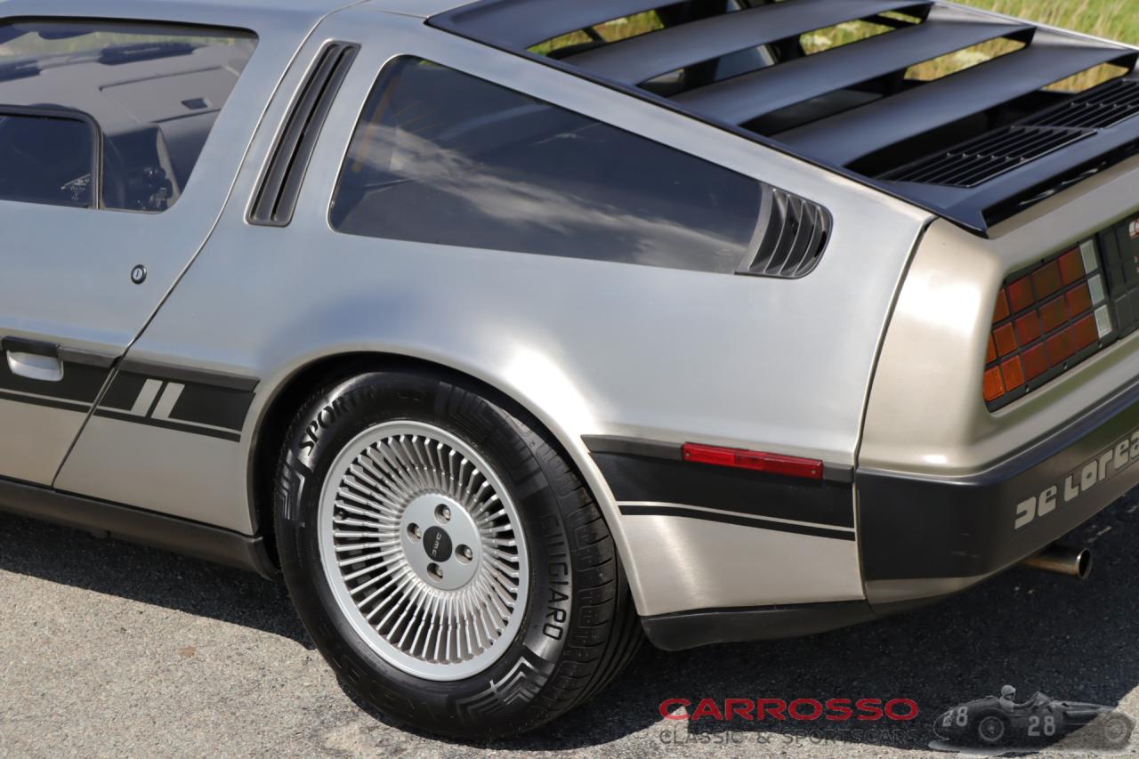 1981 DeLorean DMC-12