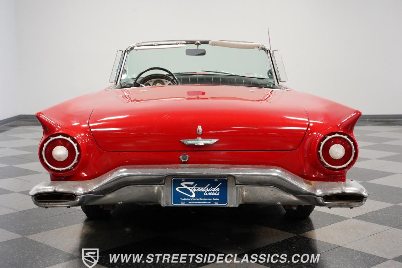 1957 Ford Thunderbird