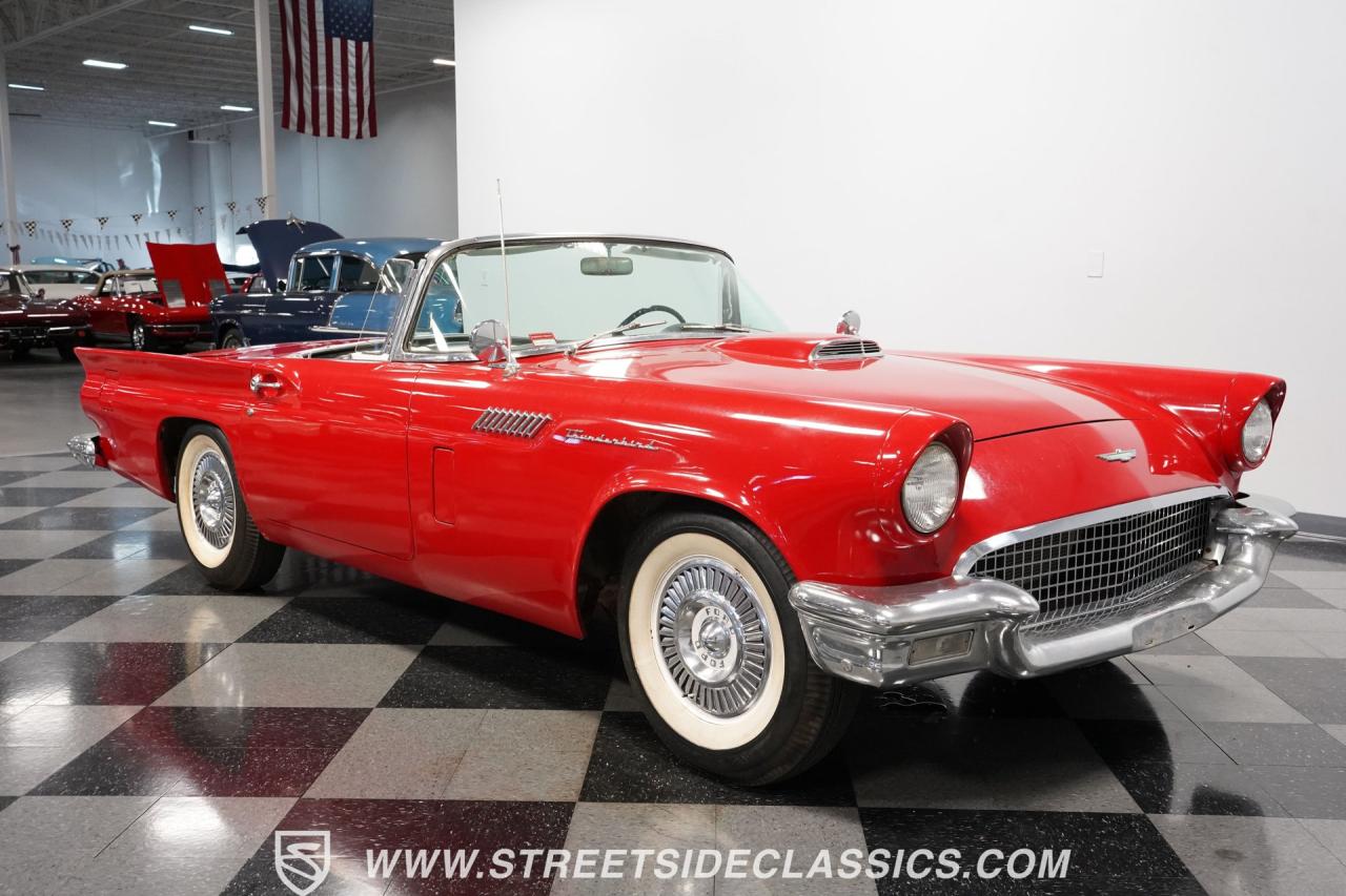 1957 Ford Thunderbird