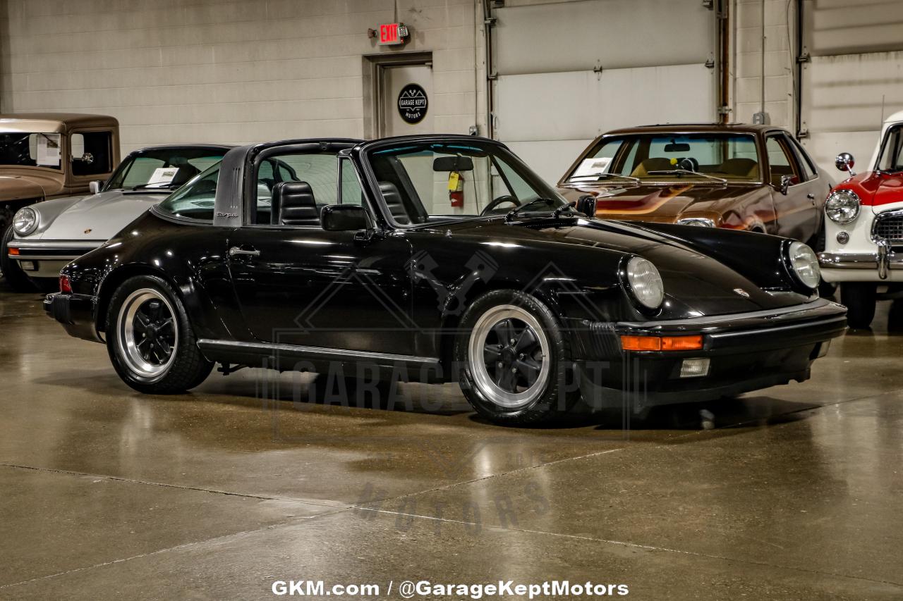 1984 Porsche 911 Carrera Targa