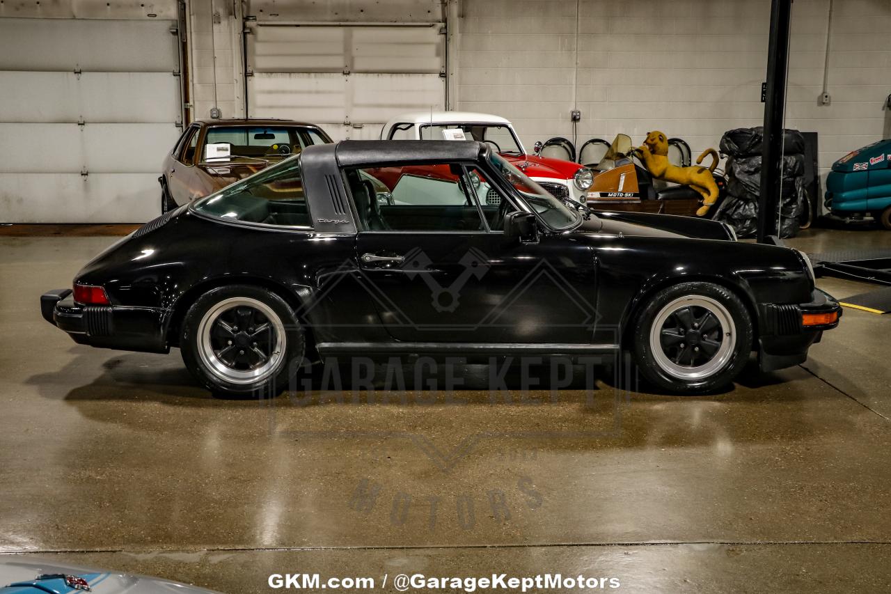 1984 Porsche 911 Carrera Targa