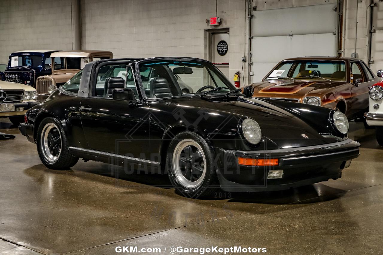 1984 Porsche 911 Carrera Targa