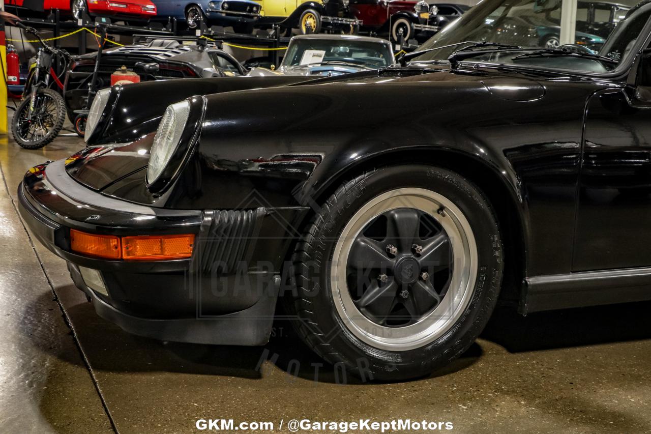 1984 Porsche 911 Carrera Targa