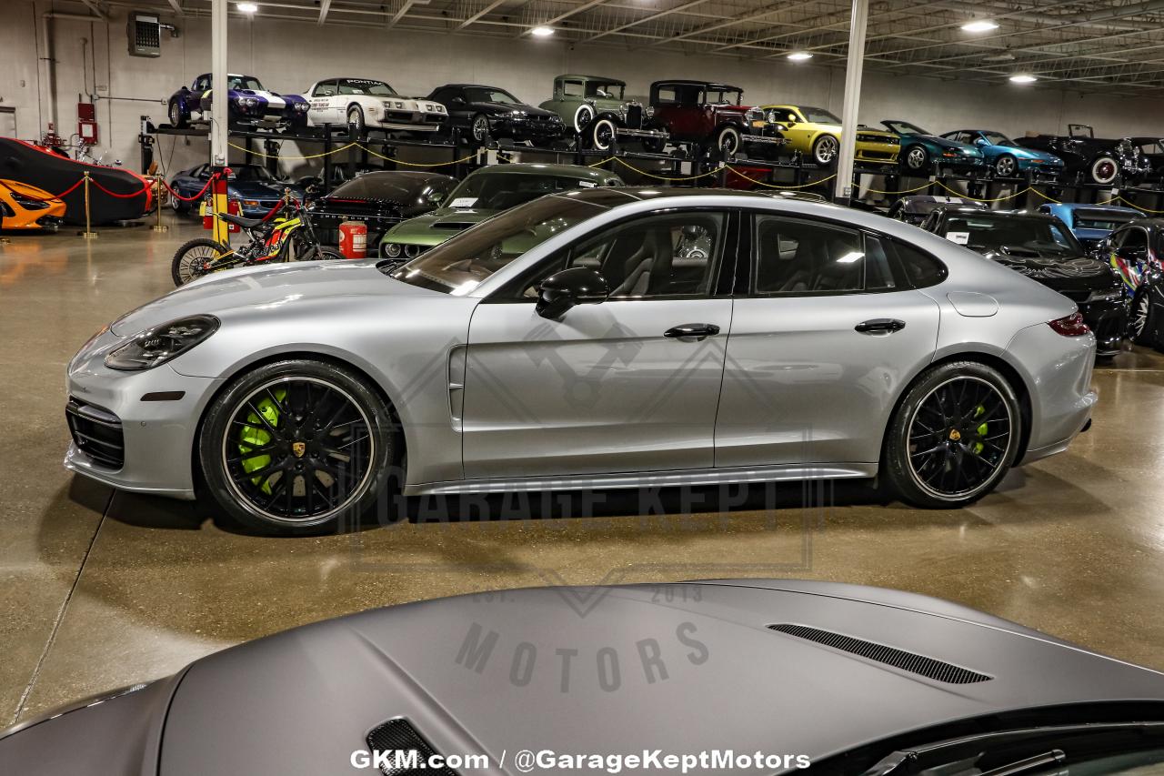 2020 Porsche Panamera Turbo S E-Hybrid