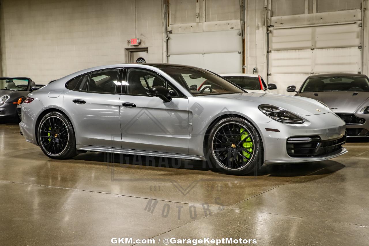 2020 Porsche Panamera Turbo S E-Hybrid