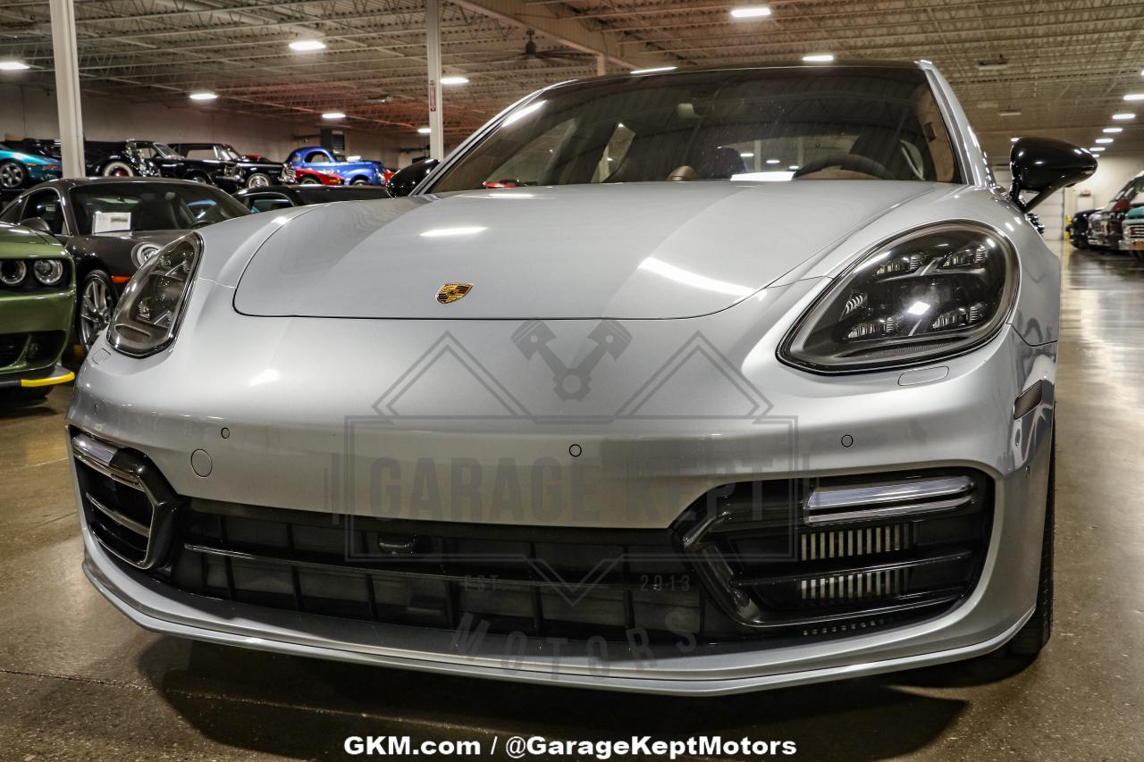 2020 Porsche Panamera Turbo S E-Hybrid