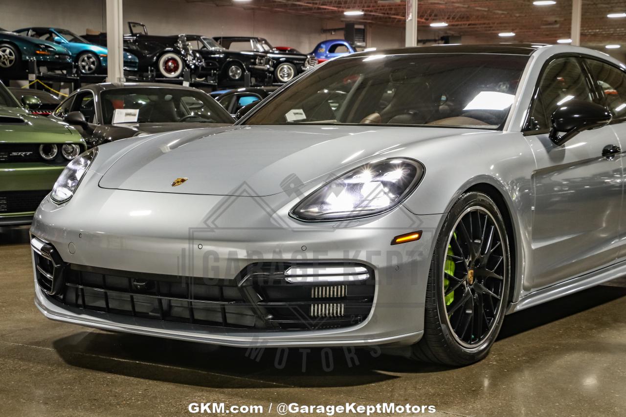 2020 Porsche Panamera Turbo S E-Hybrid