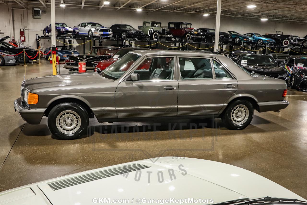 1983 Mercedes - Benz 380SEL