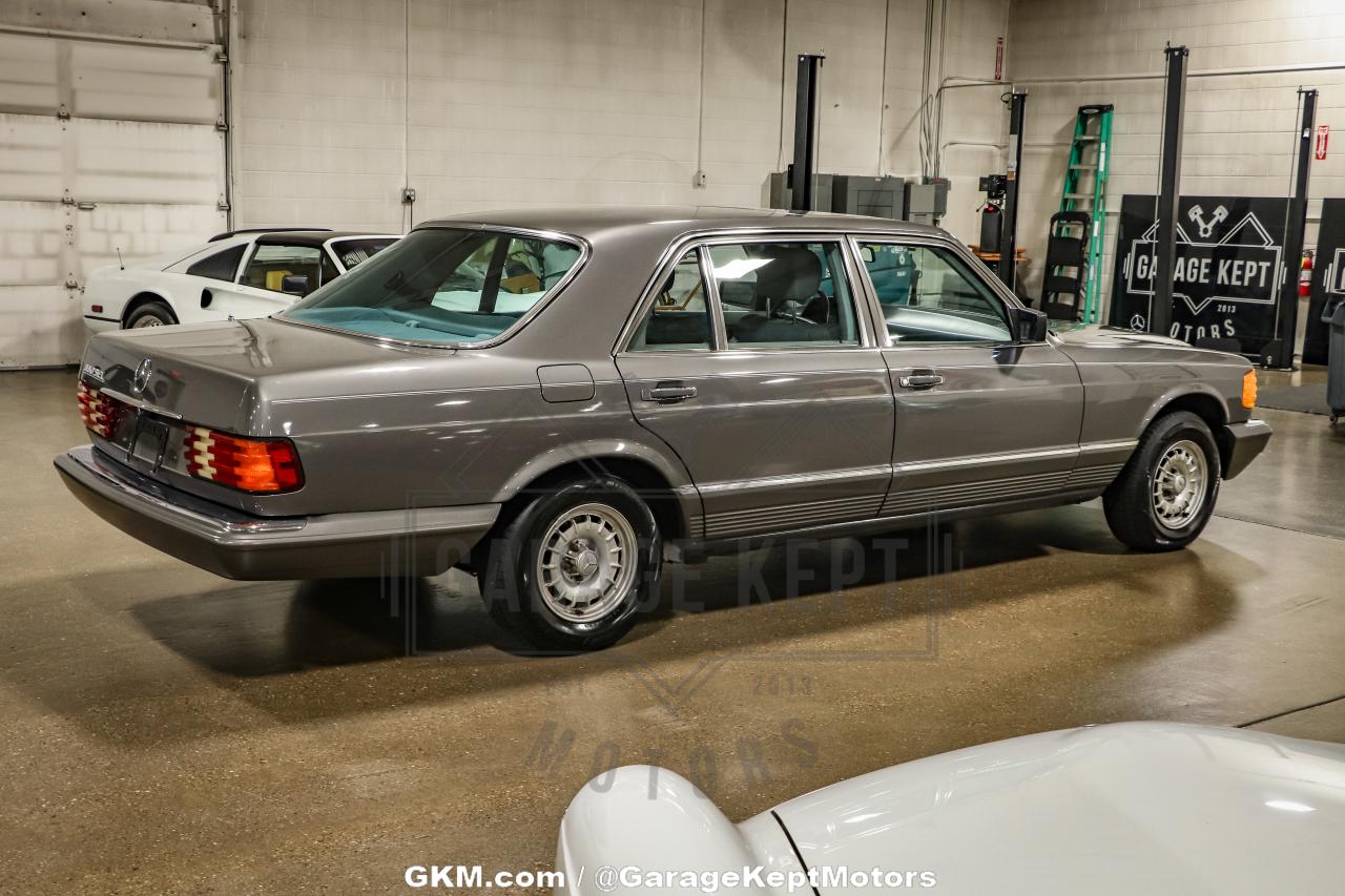 1983 Mercedes - Benz 380SEL