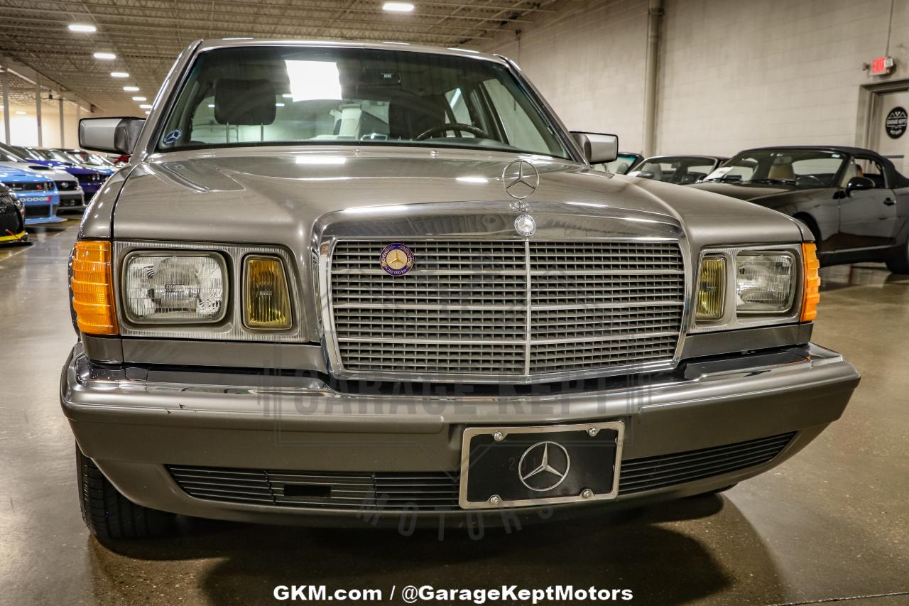 1983 Mercedes - Benz 380SEL