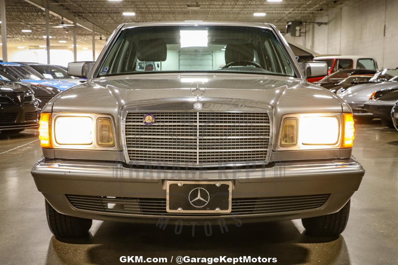 1983 Mercedes - Benz 380SEL