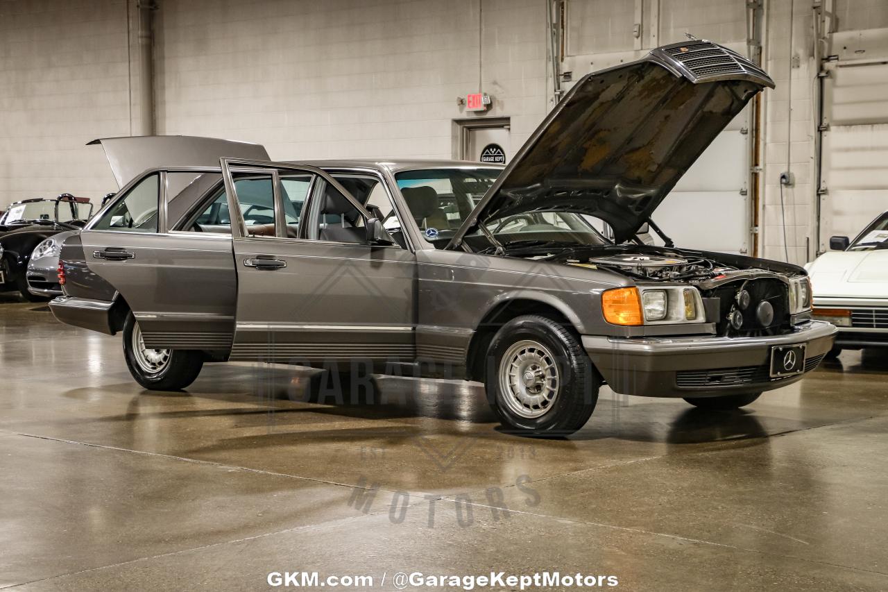 1983 Mercedes - Benz 380SEL