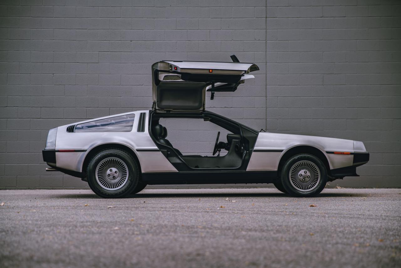 1981 DeLorean DMC-12