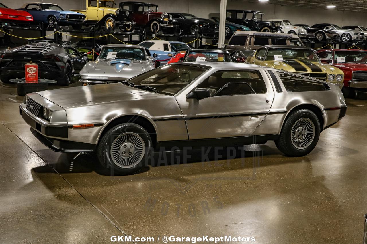 1981 DeLorean DMC-12