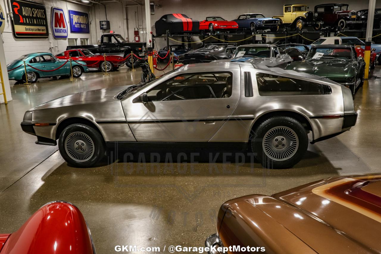 1981 DeLorean DMC-12