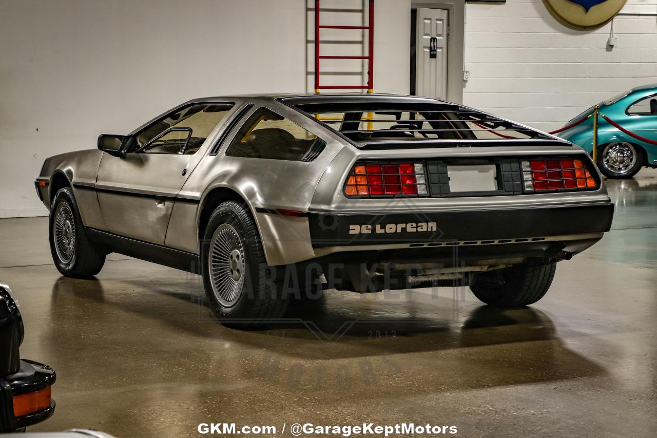 1981 DeLorean DMC-12