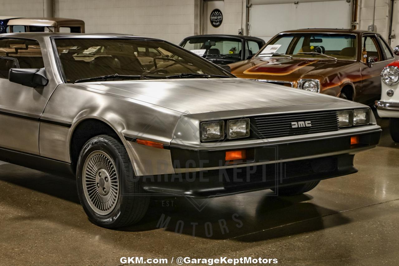 1981 DeLorean DMC-12