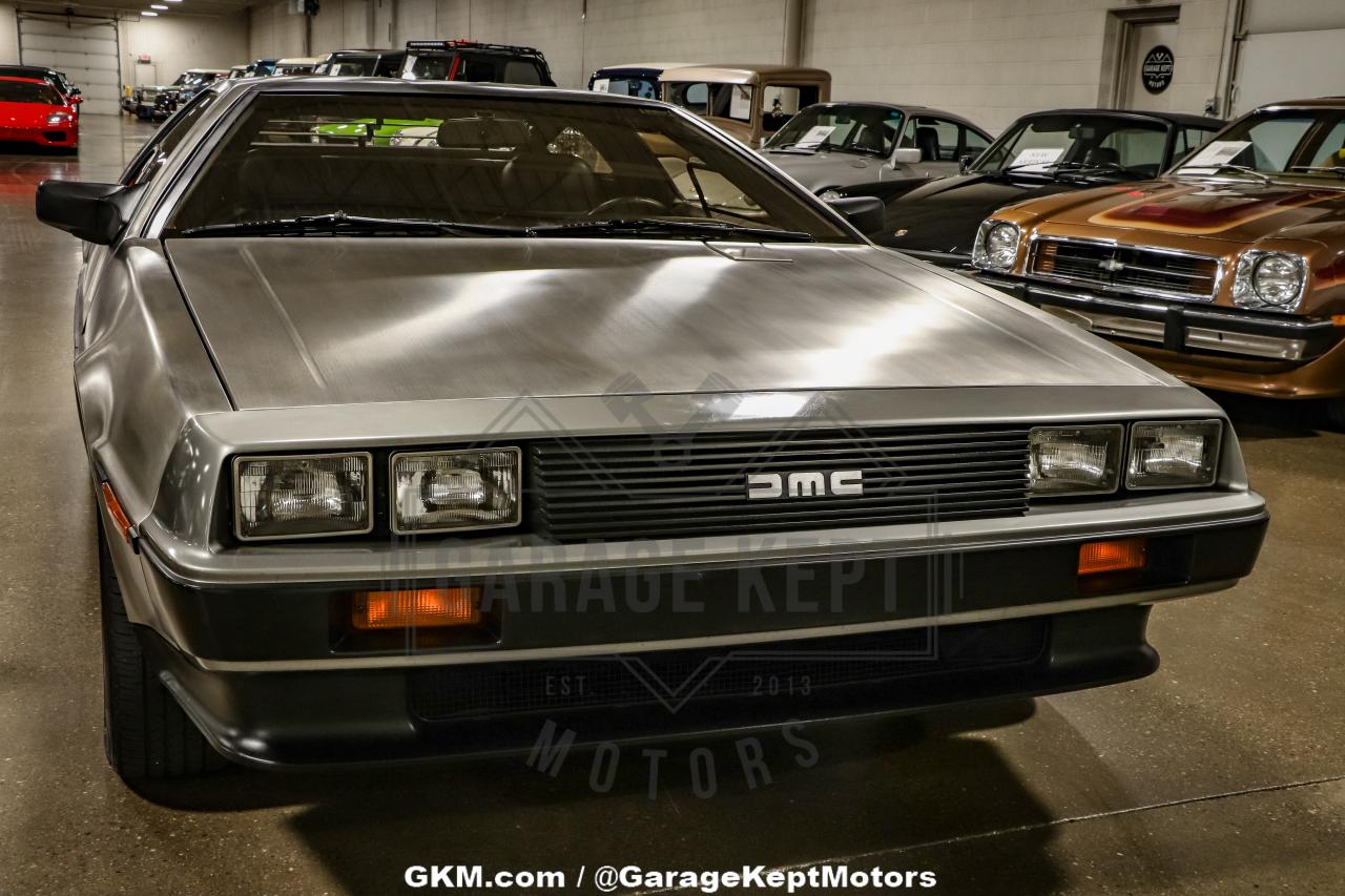 1981 DeLorean DMC-12