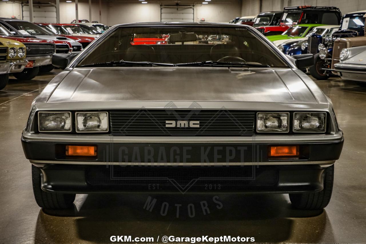 1981 DeLorean DMC-12